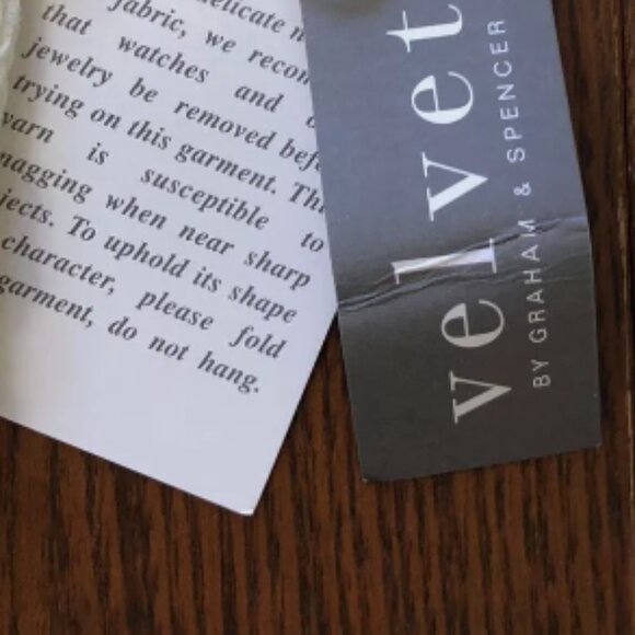 New XS Velvet by Graham & Spencer Crochet Short Sweater Natural Raffia Gray - Picture 2 of 4